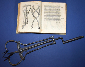 Najstarsze narzędzie położnicze w zbiorach Muzeum Wydziału Lekarskiego UJ